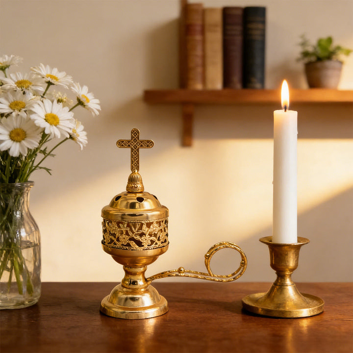 Christianartworkshop Brûleur d'encens en métal orné d'une croix : un doux rappel de moments paisibles - Doré - image 0
