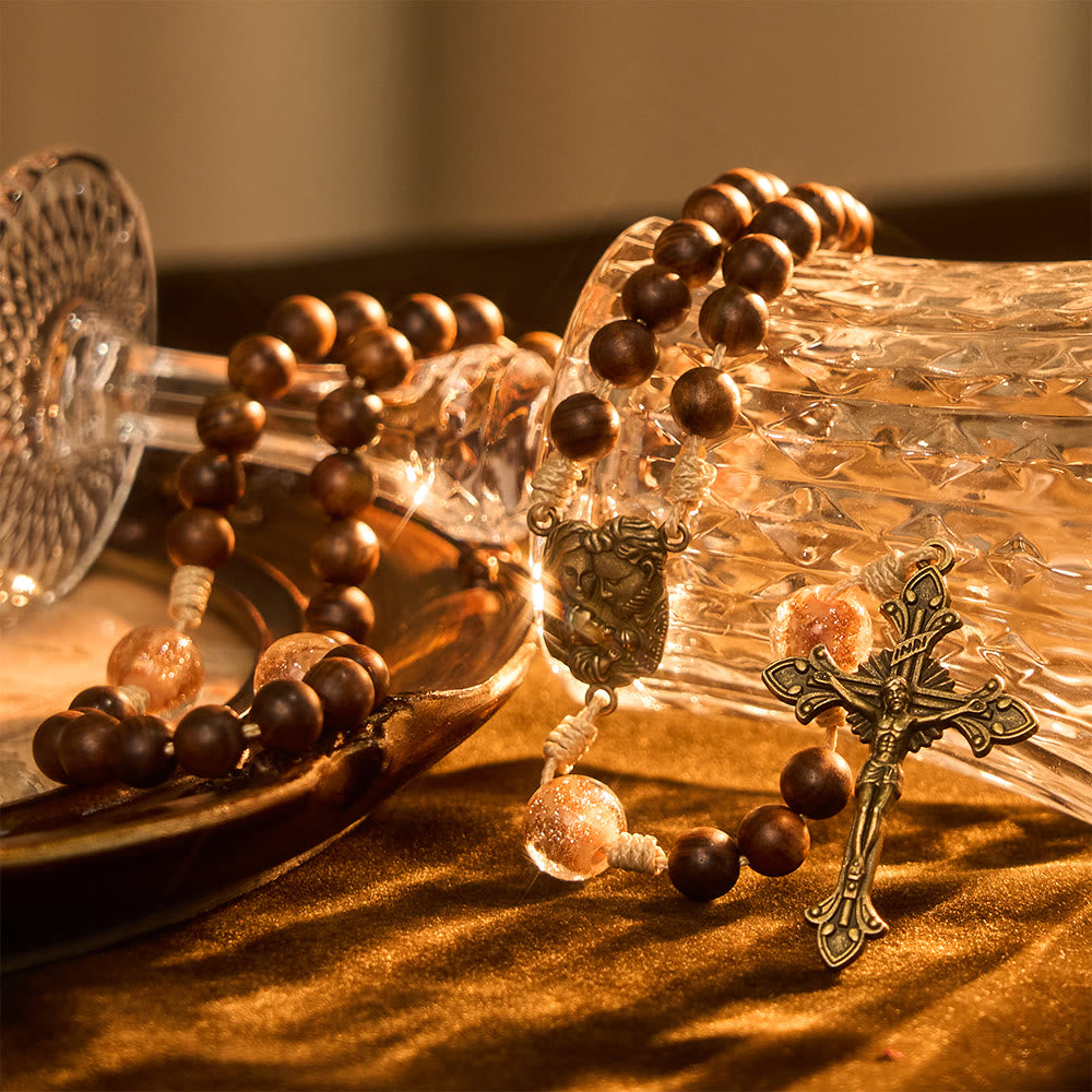 Christianartworkshop Chapelet de la Foi en palissandre et verre avec motif de la Sainte Famille : Compagnon serein de la grâce tranquille - image 4