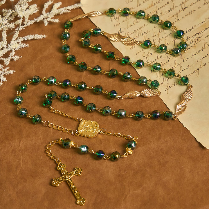 Christianartworkshop Chapelet en acrylique de l'Archange avec aile dorée : Compagnon rayonnant de douce grâce - Saint Michel et le Crucifix - image 0