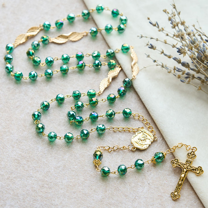 Christianartworkshop Chapelet en acrylique de l'Archange avec aile dorée : Compagnon rayonnant de douce grâce - image 6