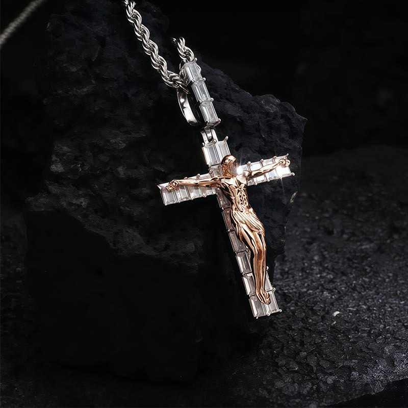 Christianartworkshop Collier crucifix en cuivre et zircon : Son sacrifice près de votre cœur - image 1