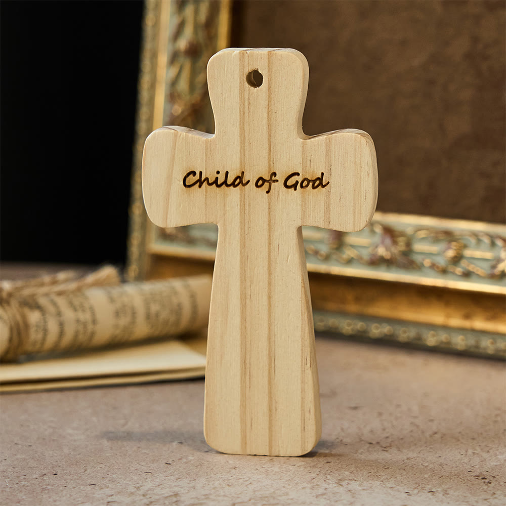 Christianartworkshop Croix décorative en bois avec gravure de l'Enfant de Dieu : une douce appartenance pour les espaces de la maison - image 2