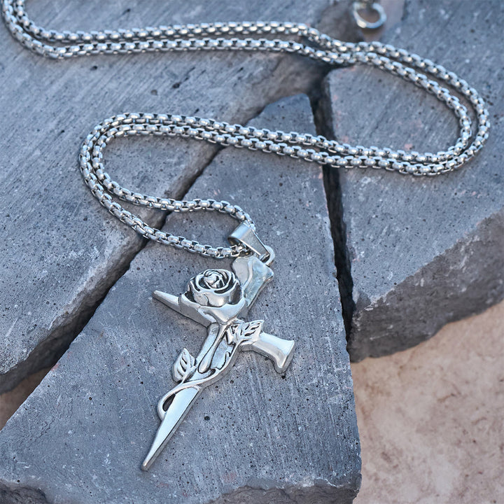 Christianartworkshop Collier croix orné de roses et de motifs floraux gothiques - image 4