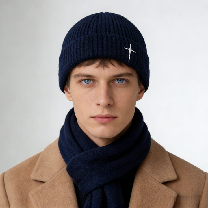 Christianartworkshop Bonnet brodé d'une croix discrète : Sa Grâce par temps froid - image 5