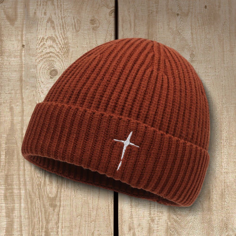 Bonnet brodé croix subtile de Christianartworkshop : Sa grâce par temps froid - Brun - Tour de tête : 54–60 cm / 21,26''–23,62'' - image 6