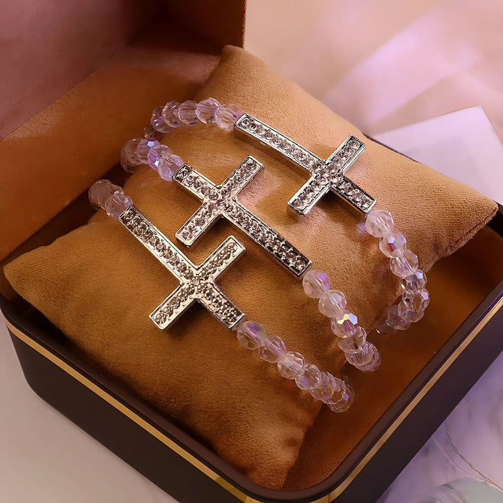 Bracelet croix blanc et bleu paon de Christianartworkshop : La foi enveloppée de paillettes - image 3