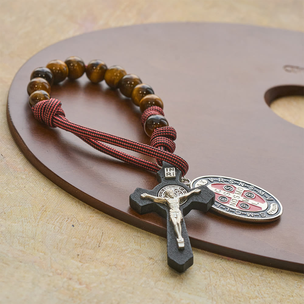 Christianartworkshop Chapelet de poche œil de tigre avec Courage et Protection : Médaille et croix de l’exorcisme du Bienheureux Saint Benoît - image 2
