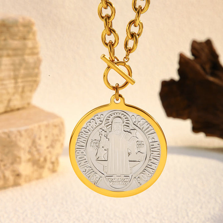 Christianartworkshop Collier médaille Saint Benoît à deux styles : une dévotion inébranlable au quotidien - Médaille de Saint Benoît - image 3