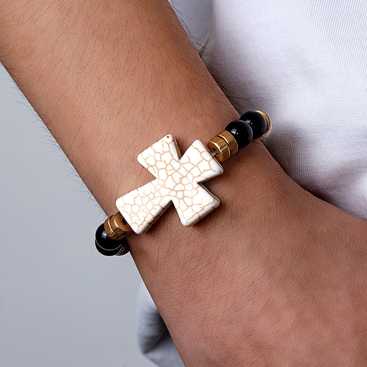 Christianartworkshop Bracelet croix texturé multi-styles : un symbole de dévotion audacieuse à porter au quotidien - image 10