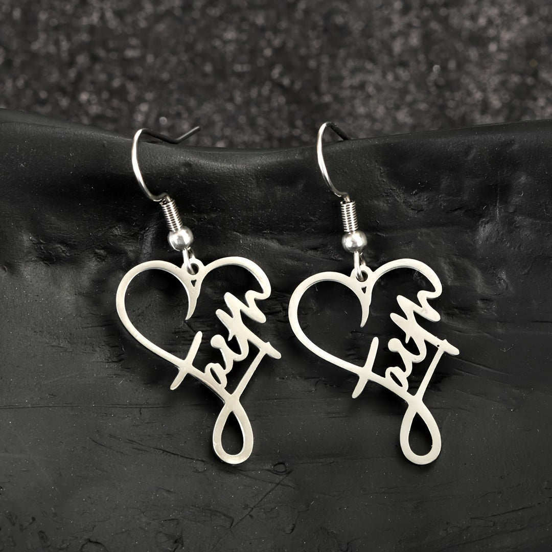 Boucles d'oreilles Croix et Grâce de Christianartworkshop : Une foi délicate à porter au quotidien - image 7