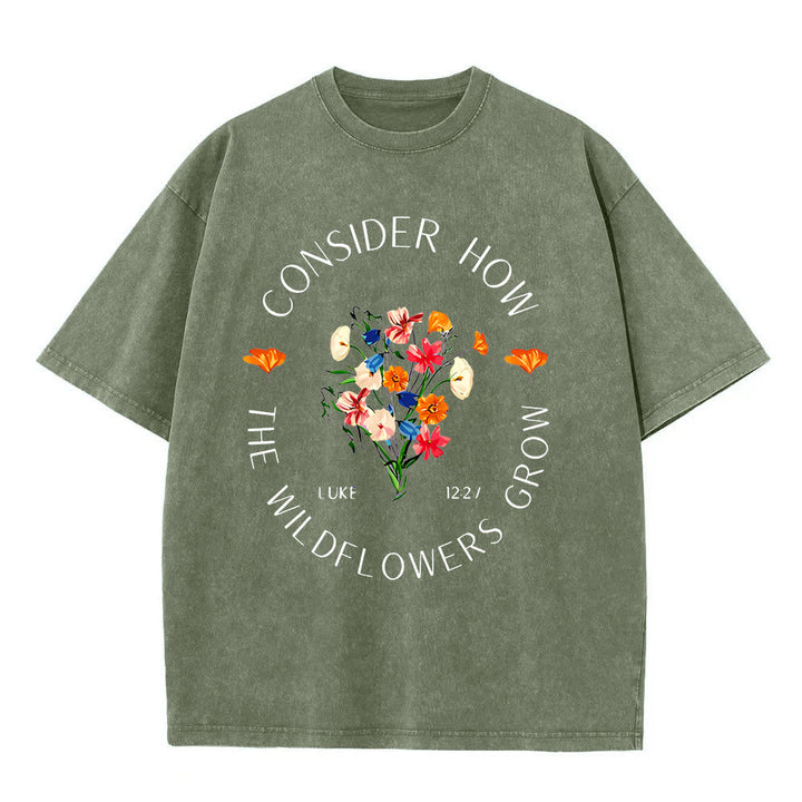 T-shirt unisexe délavé « Considérez comment poussent les fleurs sauvages » de Christianartworkshop - Vert armée - 5XL - image 5