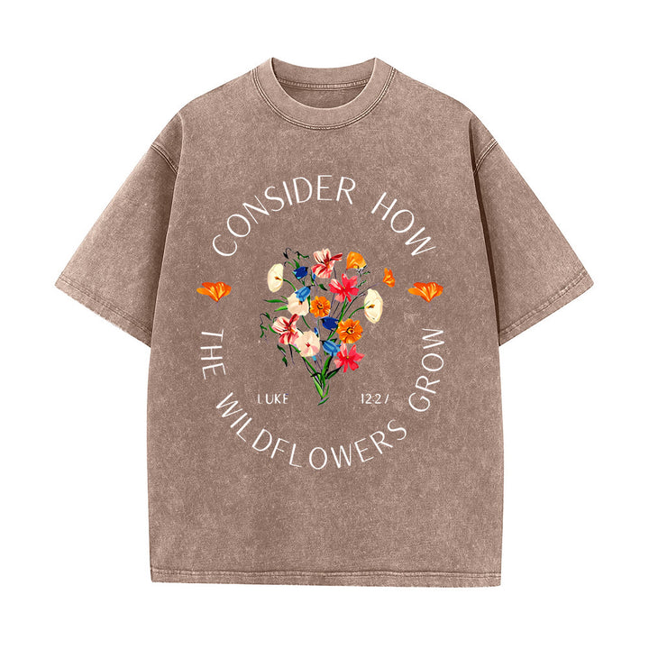 T-shirt unisexe délavé « Considérez comment poussent les fleurs sauvages » de Christianartworkshop - Café - 5XL - image 6