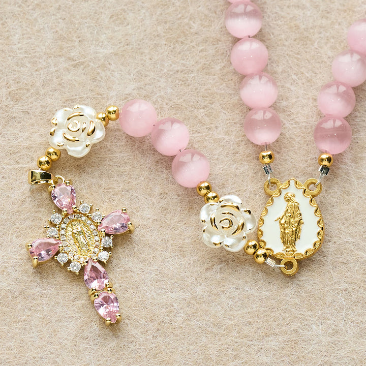 Christianartworkshop Chapelet œil-de-chat rose pâle avec perles roses blanches et emblème de la Sainte Vierge - image 6
