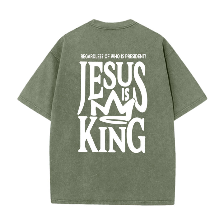 T-shirt unisexe délavé Christianartworkshop « Jésus est roi » - Vert armée - 5XL - image 14