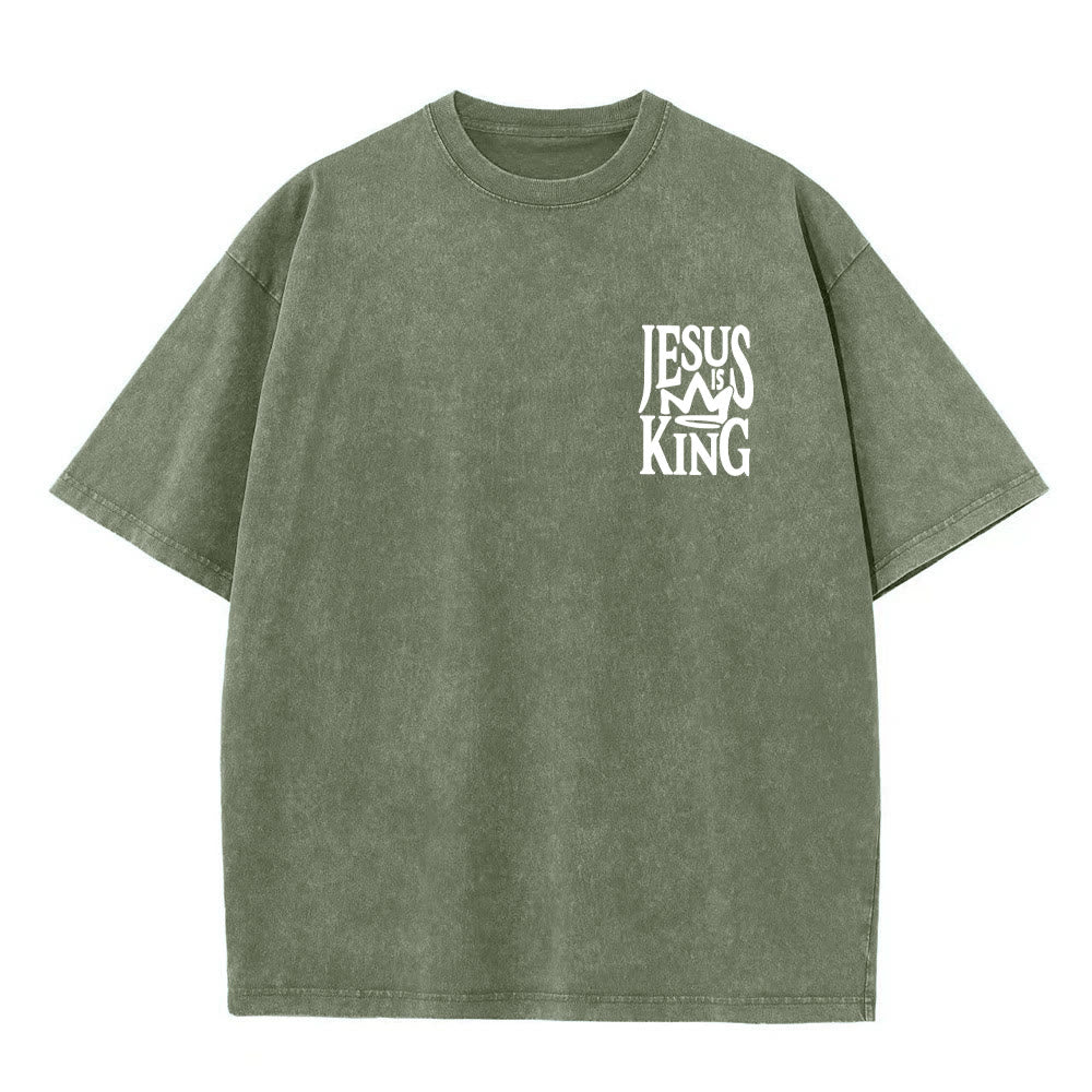 T-shirt unisexe délavé Christianartworkshop « Jésus est roi » - image 15