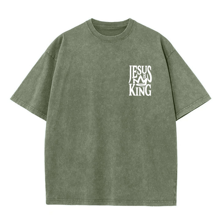 T-shirt unisexe délavé Christianartworkshop « Jésus est roi » - image 15