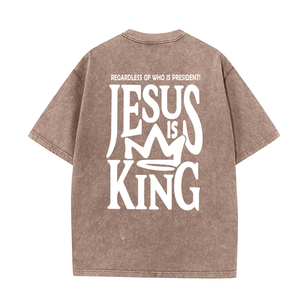 T-shirt unisexe délavé Christianartworkshop « Jésus est roi » - Café - 5XL - image 16
