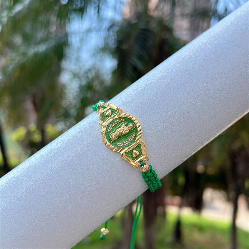 Bracelet Notre-Dame multi-cordons de Christianartworkshop : Un doux rappel de sa bienveillance - Vert - image 4