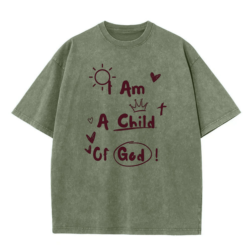 T-shirt délavé style gribouillage vibrant « Je suis un enfant de Dieu » de Christianartworkshop - Vert armée - 5XL - image 2