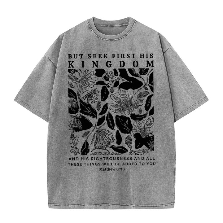 T-shirt unisexe délavé « Mais cherchez d’abord son royaume » de Christianartworkshop - Gris - 5XL - image 5