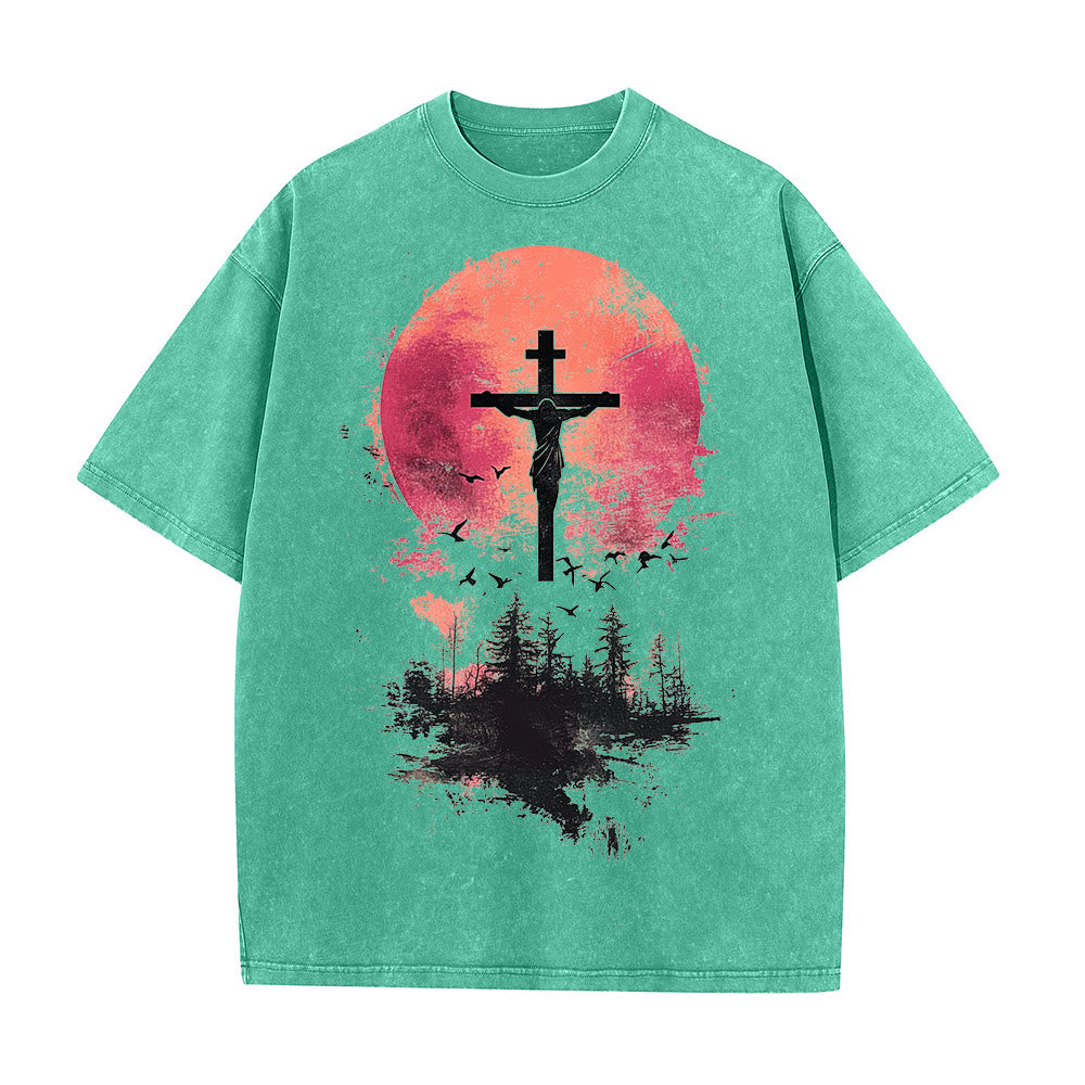 T-shirt unisexe délavé Christianartworkshop avec crucifix divin sur fond de paysage naturel - Vert - 5XL - image 1