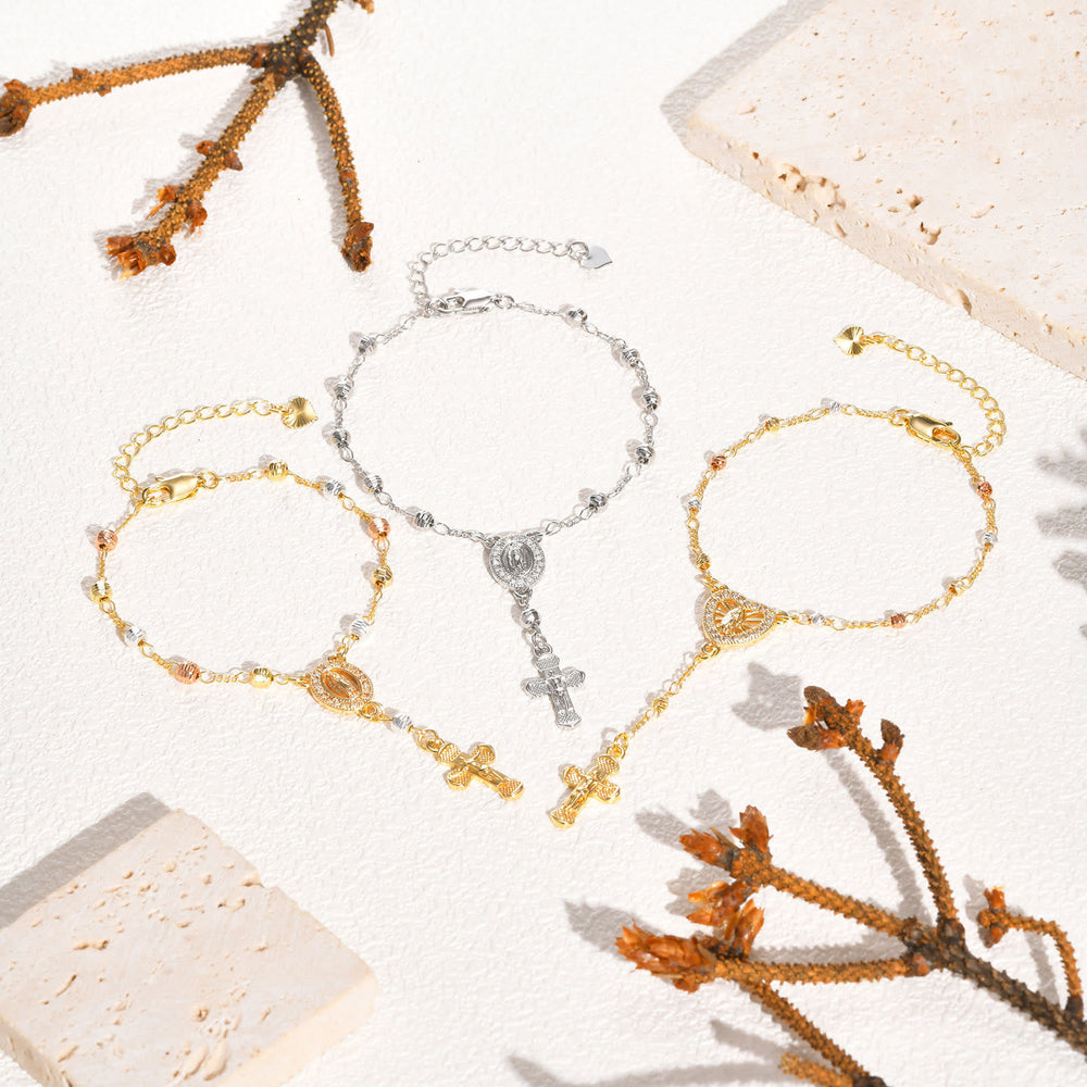 Bracelet pendentif Notre-Dame et Crucifix de Christianartworkshop : Sa grâce à votre poignet - image 1