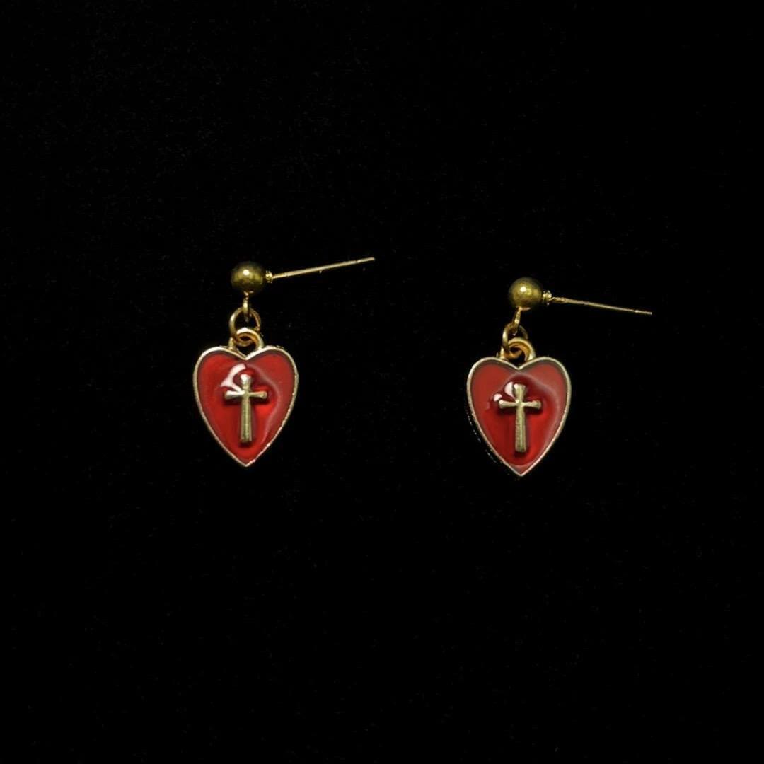 Christianartworkshop Collier et boucles d'oreilles assortis avec pendentif cœur et croix : incarnez sa tendresse - image 3