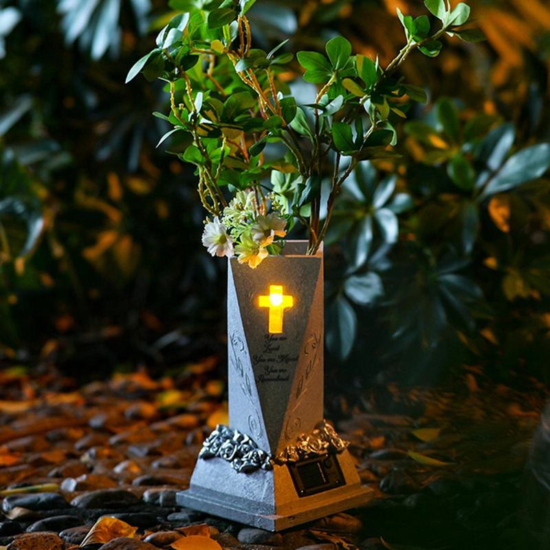Christianartworkshop Ornement de vase funéraire en forme de croix à énergie solaire : Portez sa grâce dans les moments de tendresse - image 1