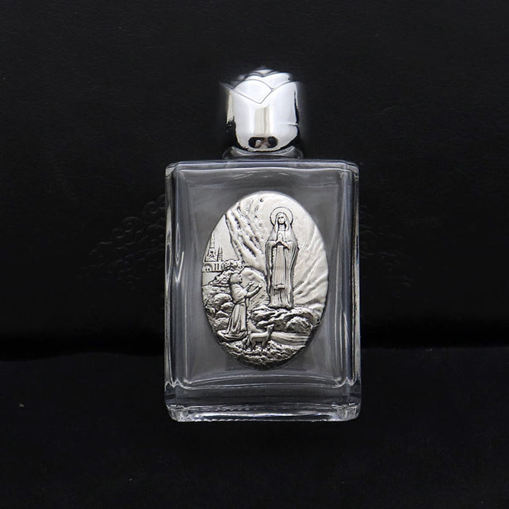 Christianartworkshop Bouteille d'eau bénite ornée d'une icône sacrée en relief : Portez sa protection dans vos moments spirituels - Bouteille carrée - Notre-Dame de Fatima - Argent - image 17