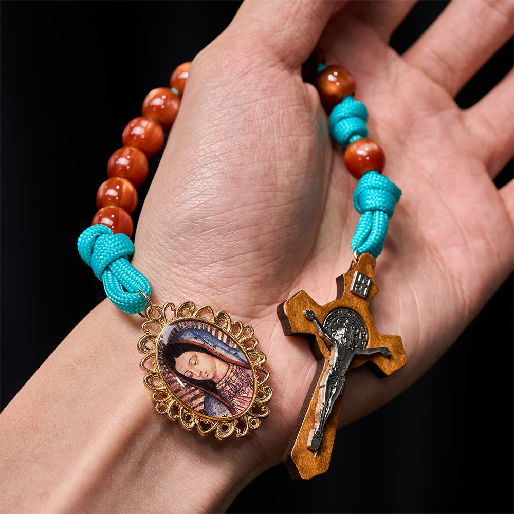 Christianartworkshop Chapelet de poche en paracorde turquoise éclatante et perles cramoisies, avec Notre-Dame et crucifix. - image 1