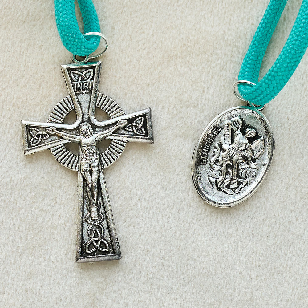 Christianartworkshop Chapelet de poche en perles bleu marine et cordon turquoise avec dévotion à saint Michel - image 6