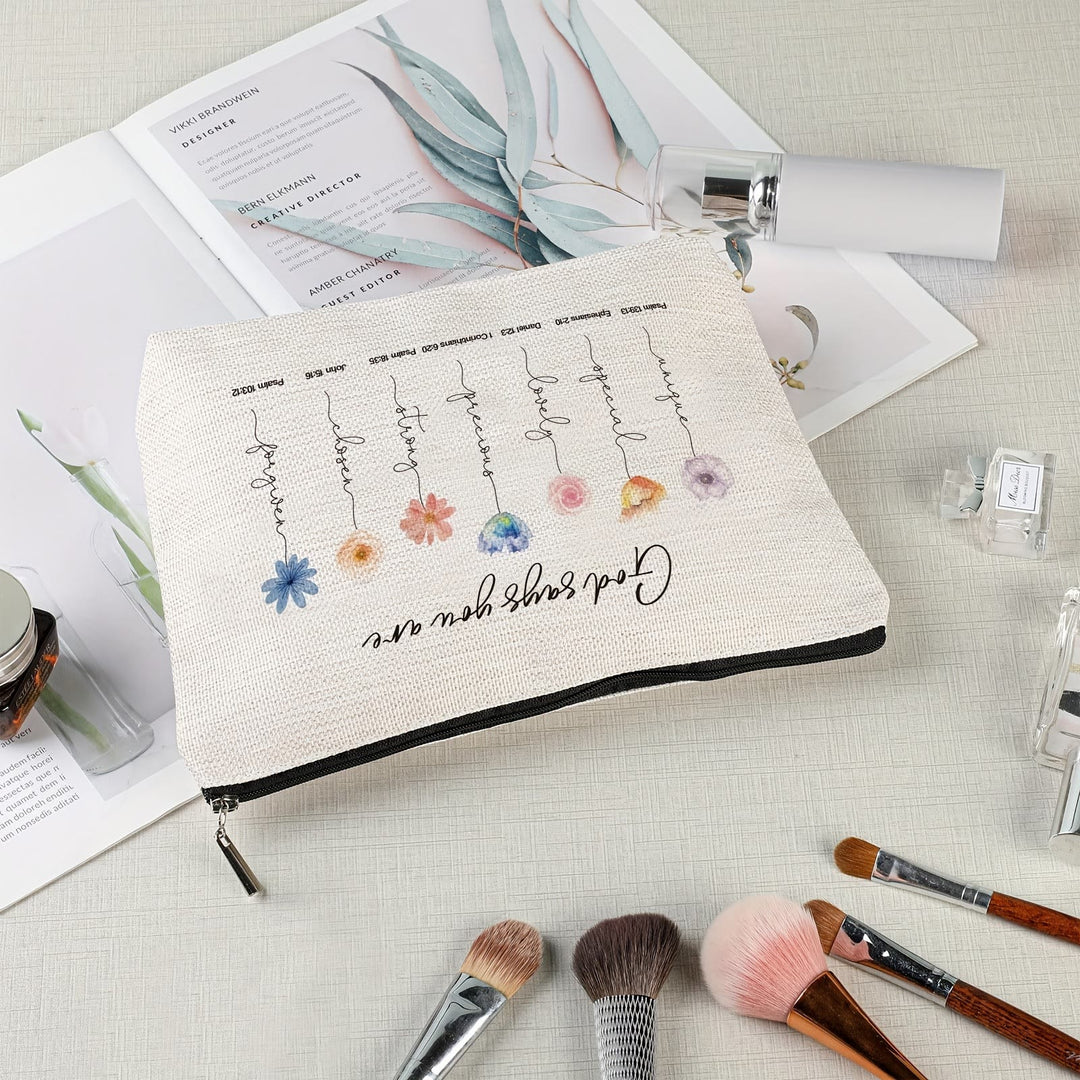 Christianartworkshop Trousse de toilette de voyage avec affirmation biblique « Dieu dit que tu es » : Incarne sa vérité aimante - image 2