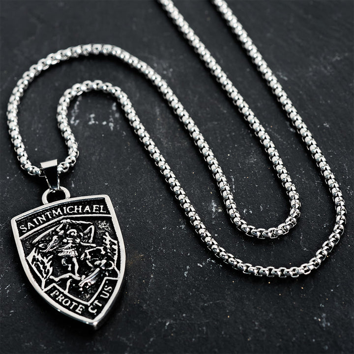 Christianartworkshop Collier pendentif bouclier de Saint Michel, protecteur : incarnez sa protection courageuse - image 4