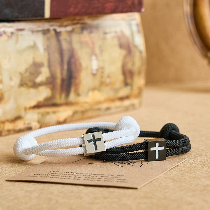 Bracelet croix en corde Christianartworkshop Milano avec carte cadeau : Bénédiction attentionnée pour les baptêmes et les étapes importantes - image 4