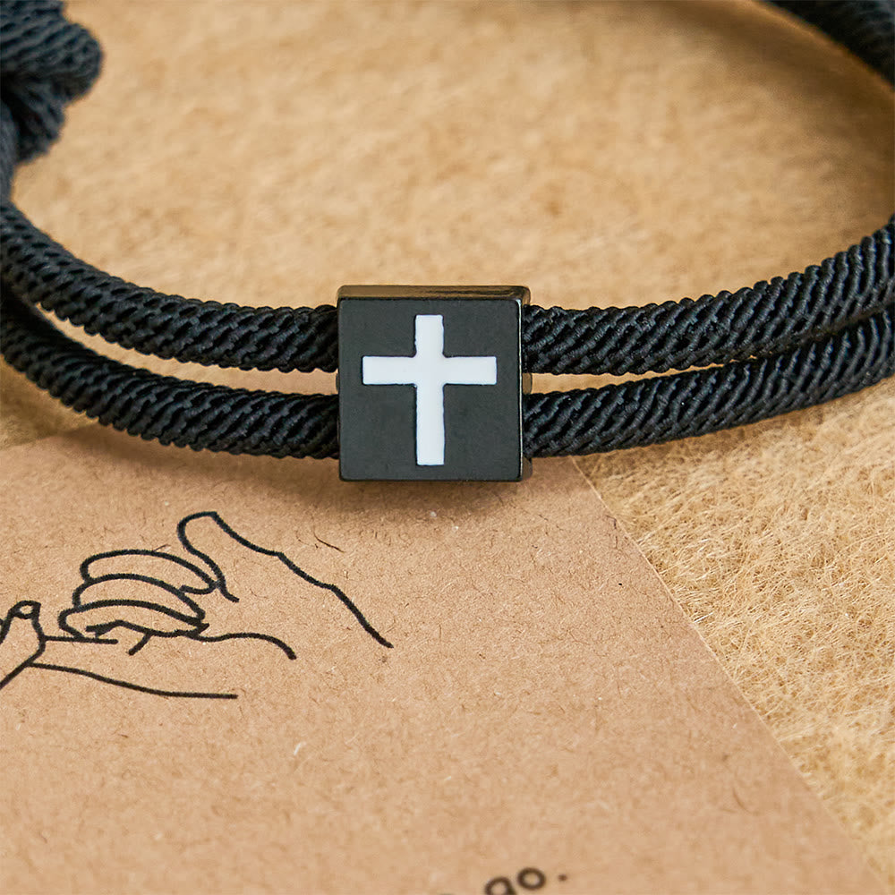 Bracelet croix en corde Christianartworkshop Milano avec carte cadeau : Bénédiction attentionnée pour les baptêmes et les étapes importantes - image 11