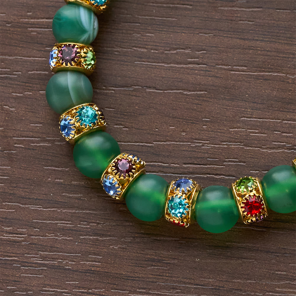 Christianartworkshop Bracelet croix en agate verte givrée et verre blanc : Douce foi dans une texture lumineuse - image 9