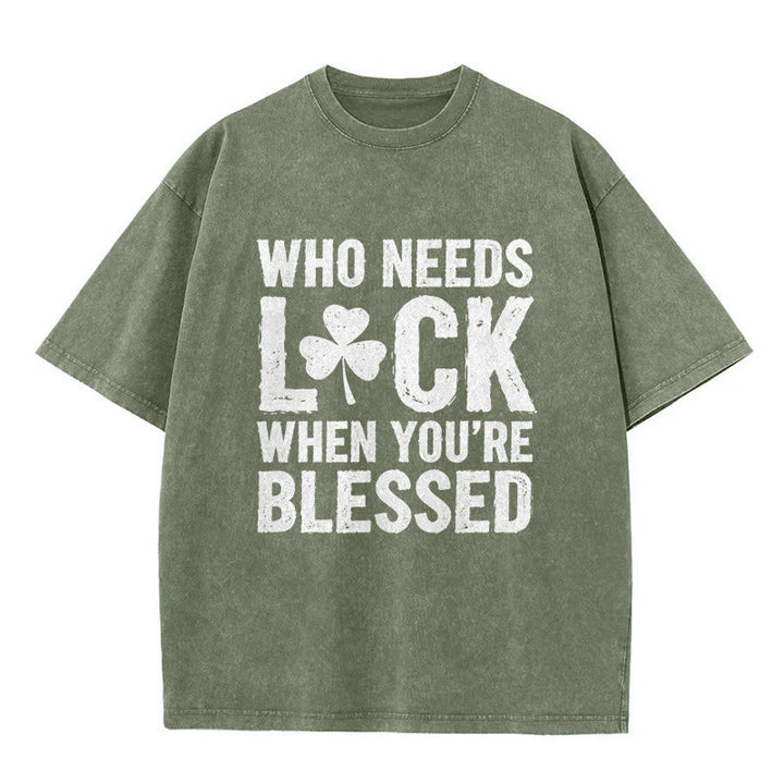 Christianartworkshop Qui a besoin de chance quand on est béni ? T-shirt unisexe délavé à motif trèfle - Vert armée - 5XL - image 9