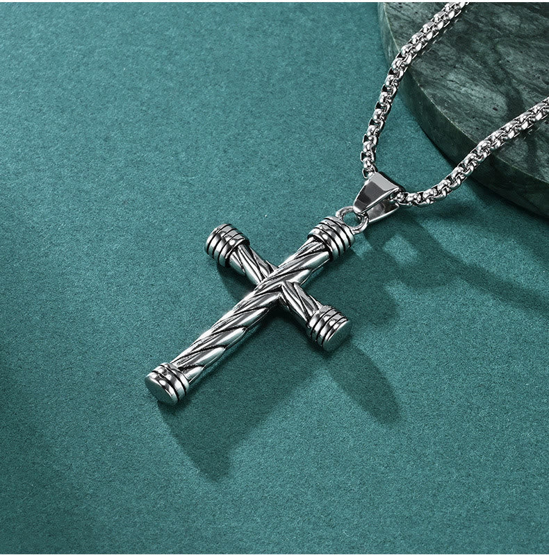 Christianartworkshop Collier pendentif croix à texture torsadée : incarnez sa force éternelle - image 1