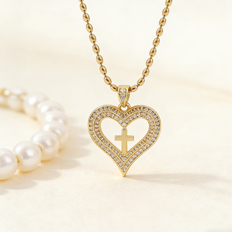 Christianartworkshop Collier pendentif cœur doré et croix scintillante : incarnez son amour sacré - image 1