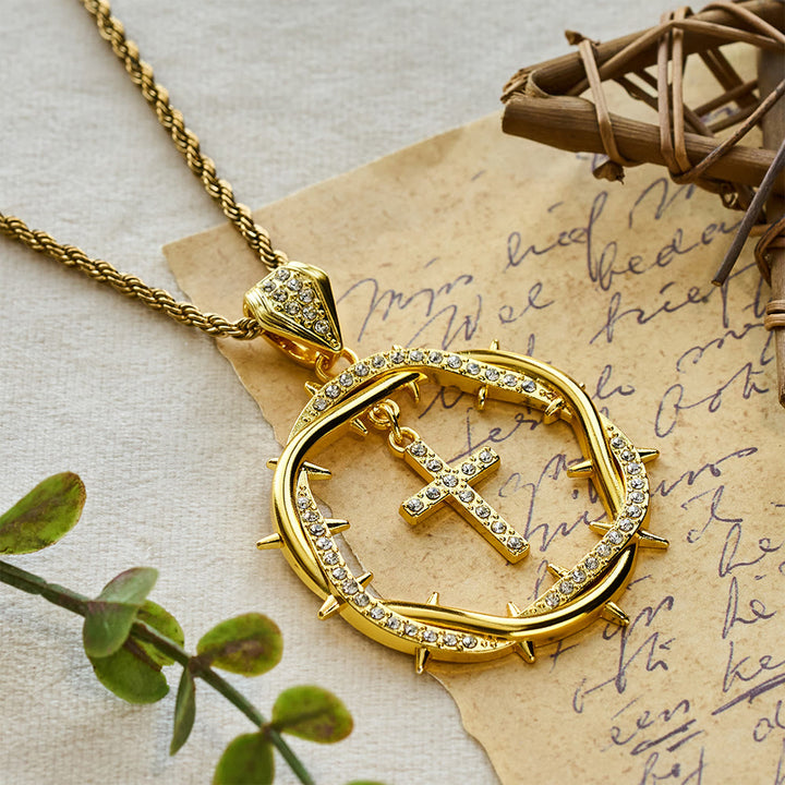 Pendentif Couronne d'épines et Croix de Christianartworkshop : Un rappel de foi et de grâce à porter au quotidien - Doré - image 7
