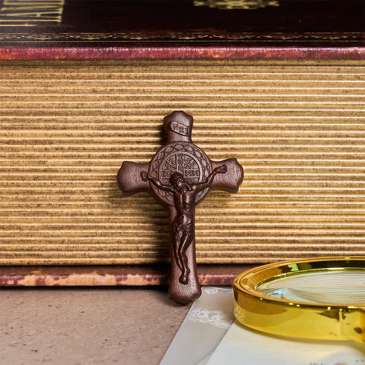Christianartworkshop Croix de poche en bois de tisserin sculptée à la main : un rappel tangible de l’amour rédempteur de Jésus - Sombre - image 4