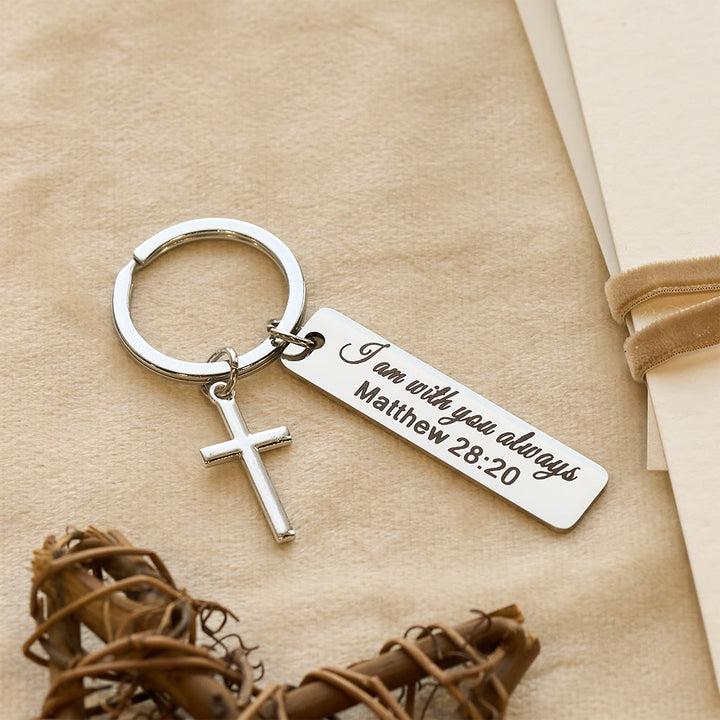 Christianartworkshop Porte-clés avec verset biblique gravé et breloque croix : Emportez les promesses de Jésus partout avec vous. - Matthieu 28:20 - image 6