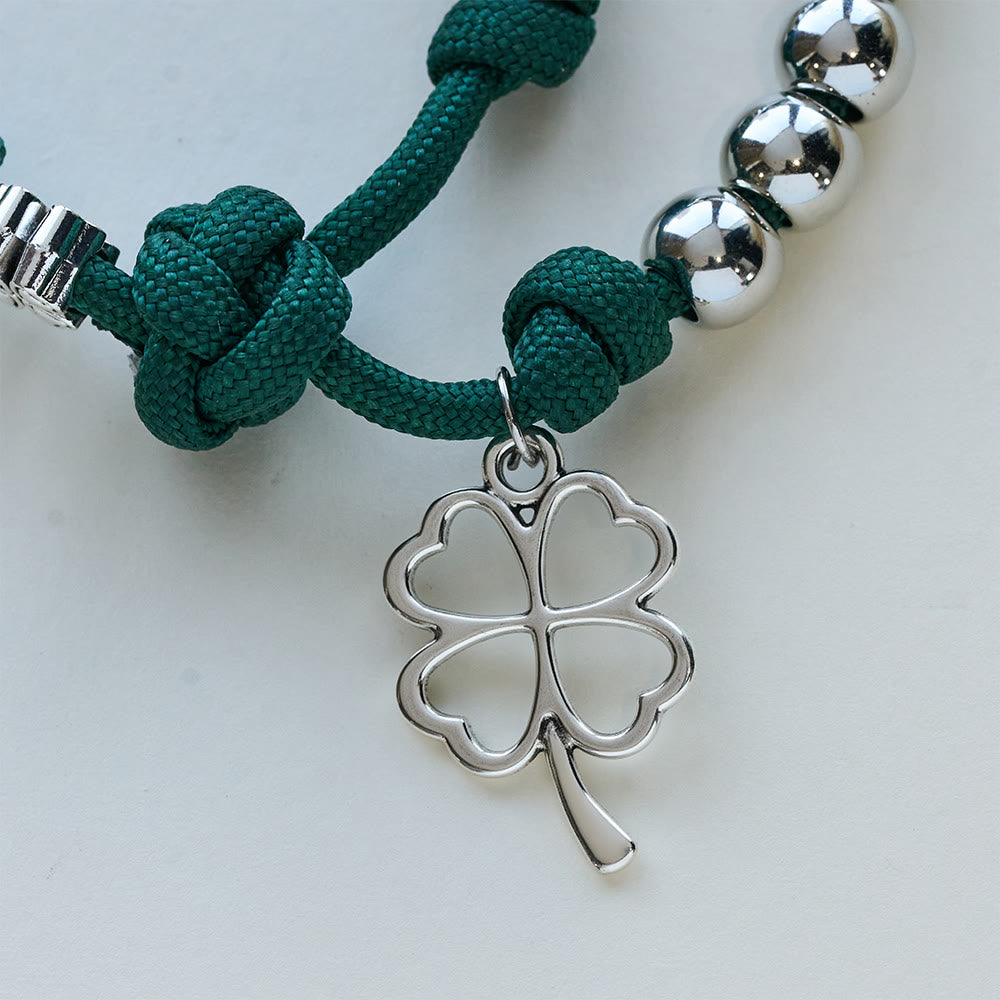 Chapelet en paracorde avec crucifix en forme de trèfle à quatre feuilles de Christianartworkshop : incarnez la force et la dévotion sacrées - image 6