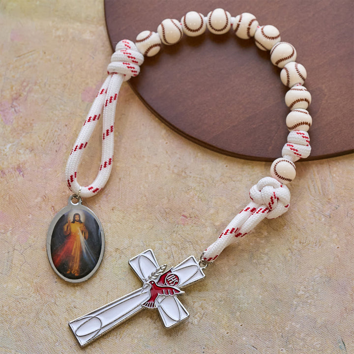 Chapelet de poche à perles de baseball avec crucifix en forme de colombe et médaille de la Miséricorde divine, fabriqué par Christianartworkshop - Jésus et la Croix - image 0