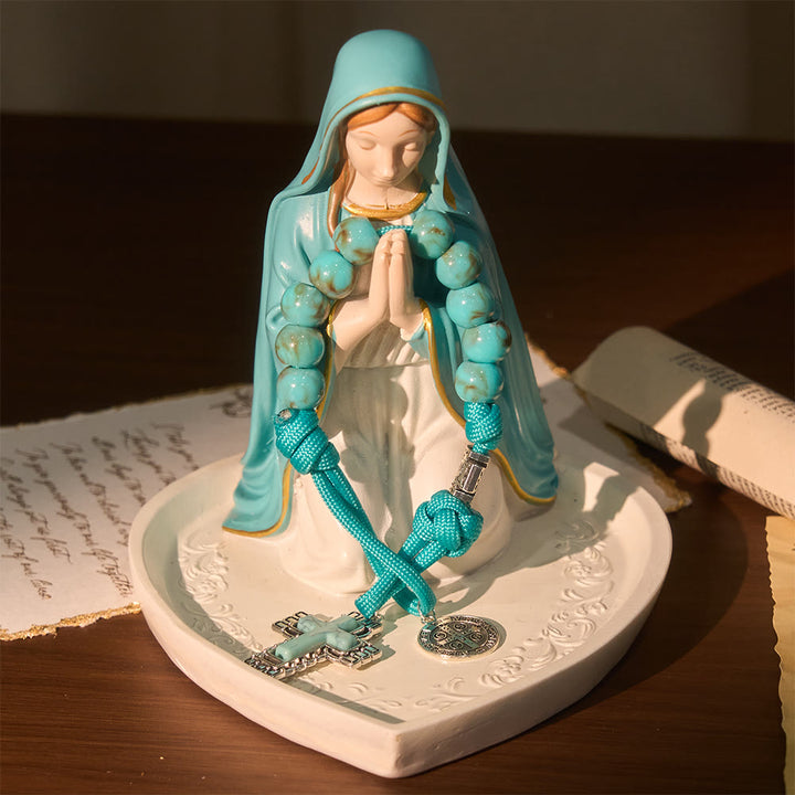 Chapelet de poche en perles acryliques turquoise de Christianartworkshop avec médaille de saint Benoît et croix incrustée - image 2