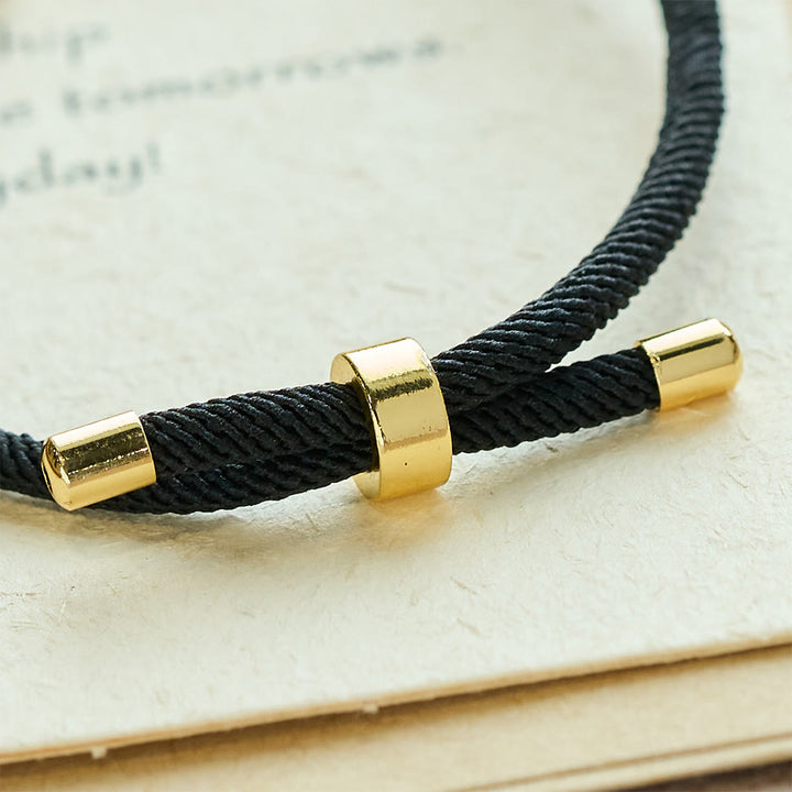 Bracelet ajustable en corde noire avec médaille de Saint Benoît, signé Christianartworkshop - image 3