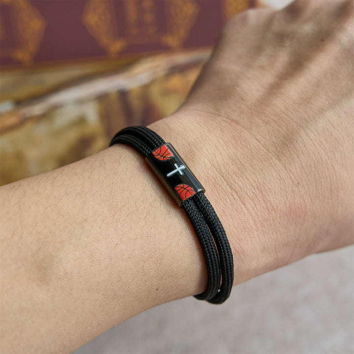 Bracelet en paracorde avec croix Christianartworkshop pour basketball, football et baseball : Compagnon de foi et de sport - image 1