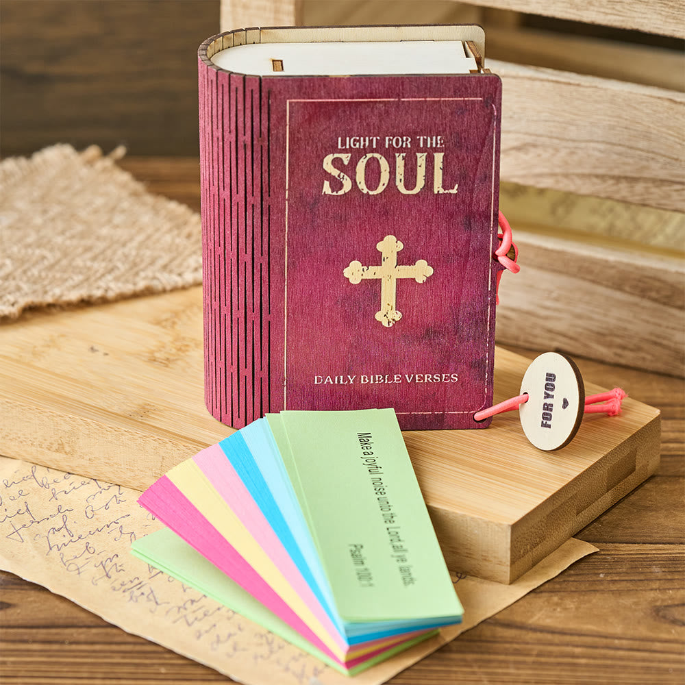 Christianartworkshop Boîte à cartes en bois faite à la main avec versets : Un doux rappel de réconfort et de grâce - Boîte à cartes de versets - image 0