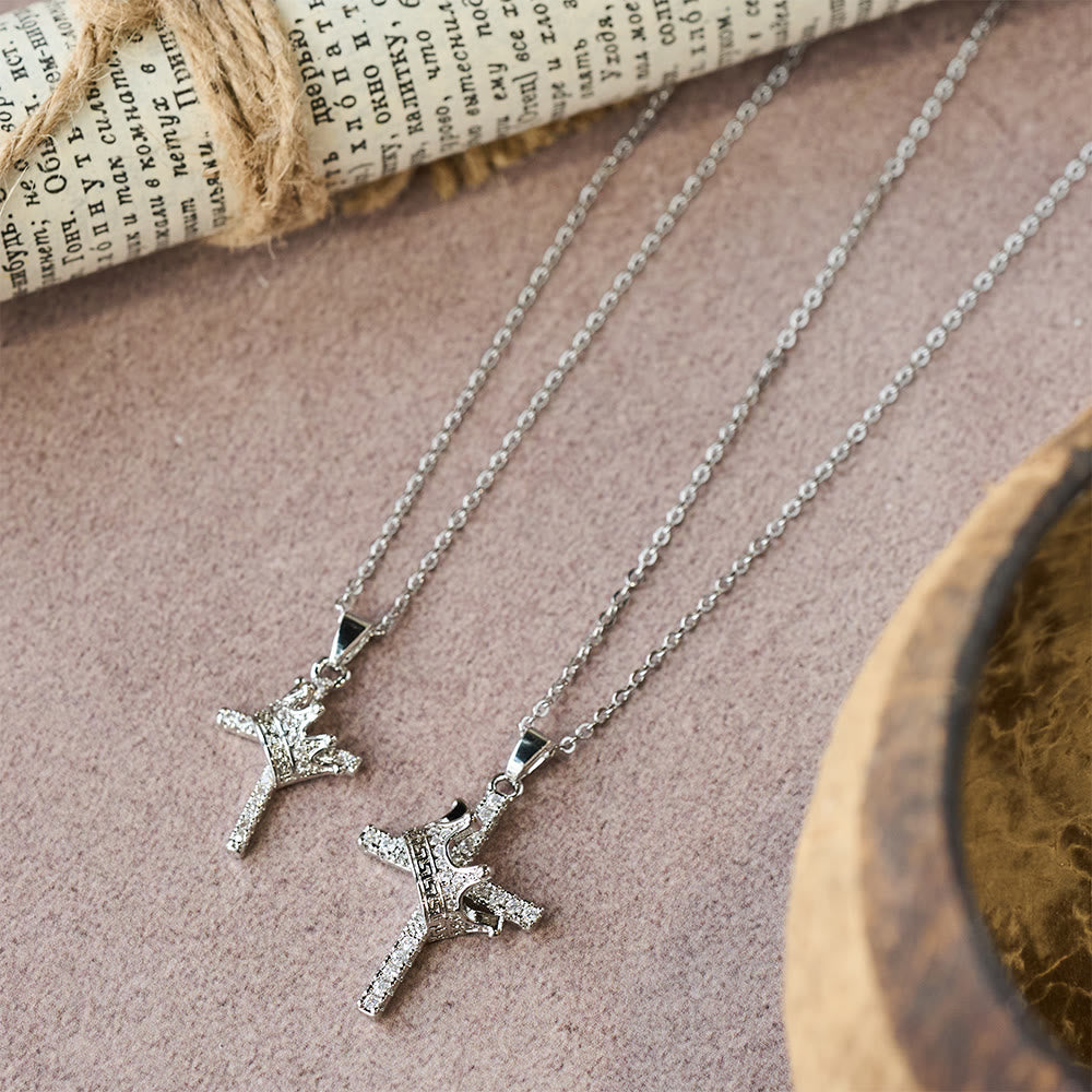 Christianartworkshop Collier Croix et Couronne Scintillantes (2 Tailles) : Incarnez la Foi et la Dévotion Royale - image 3