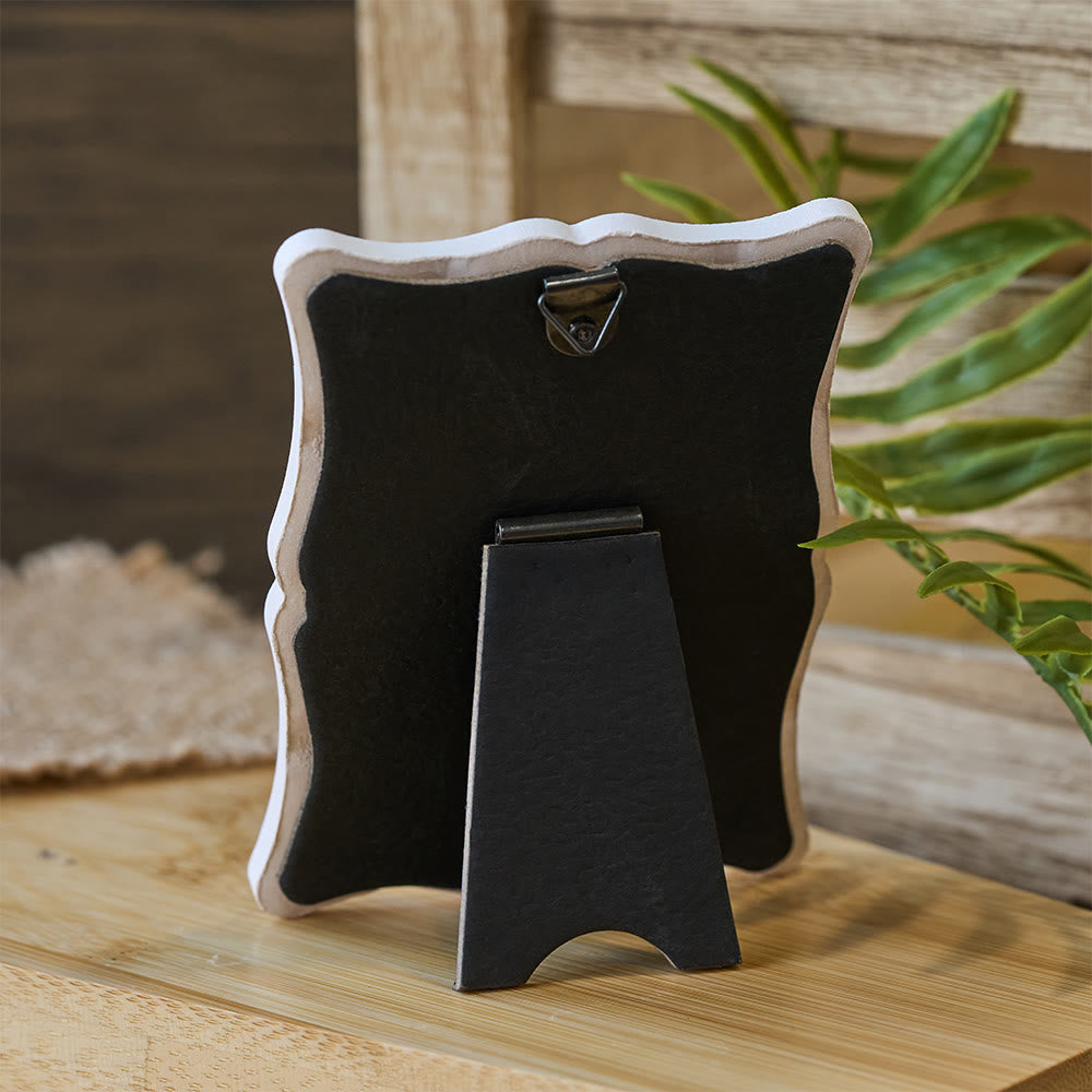 Christianartworkshop Ornement en céramique vibrant représentant la Sainte Famille : un symbole d'amour et de grâce familiale - image 1